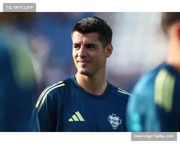 科莫前锋莫拉塔上半场伤退，锋线火力受损致溃败